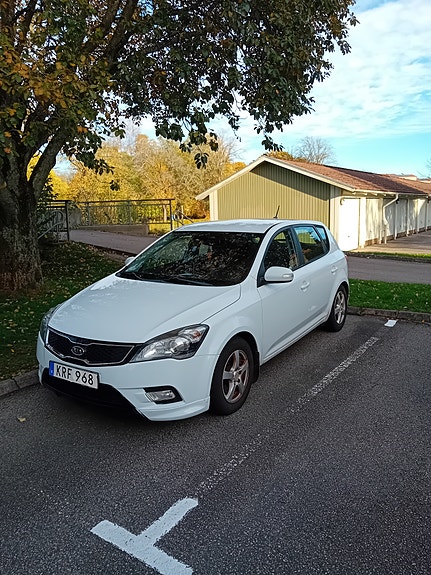 Kia Ceed 6 of 6