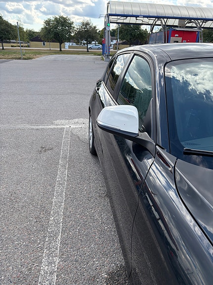 BMW 118d 7 of 13