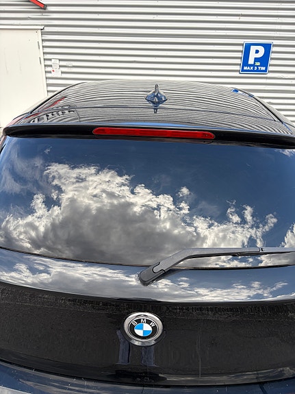 BMW 118d 2 of 13
