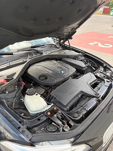 BMW 118d 9 of 13