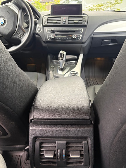 BMW 118d 10 of 13