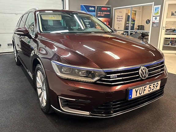 Volkswagen Passat 30 of 30