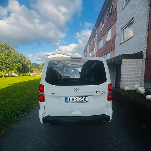 Toyota Proace Verso 4 of 6