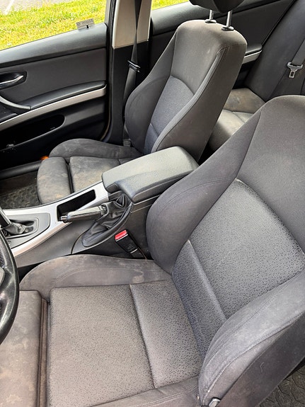 BMW 320d 6 of 6