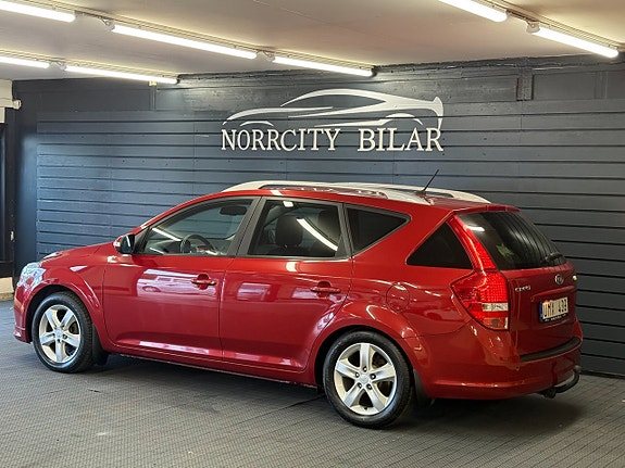 Kia Ceed 3 of 11