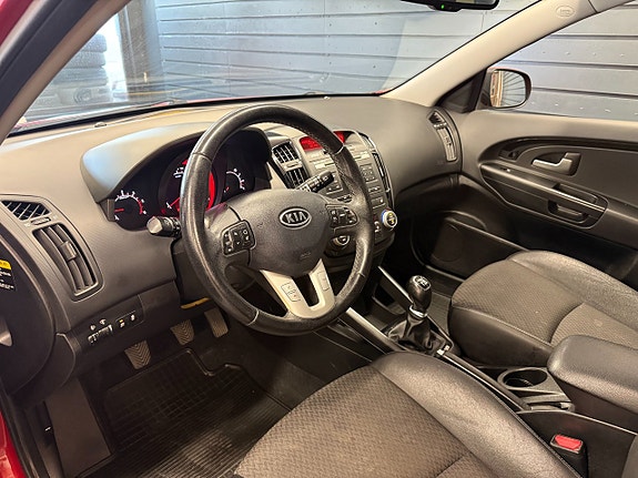 Kia Ceed 7 of 11