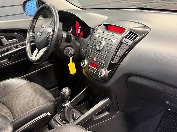 Kia Ceed 9 of 11