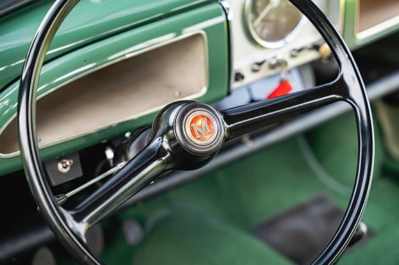Morris Minor 5 of 12