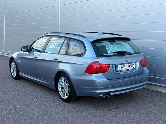 BMW 318d 4 of 10