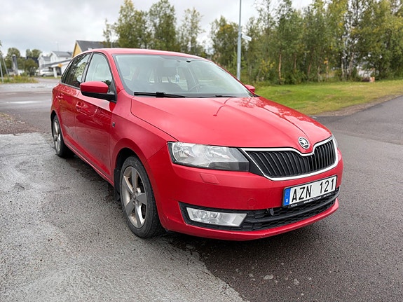 Skoda Rapid Spaceback 2 of 5