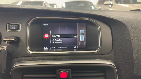Volvo V40 27 of 28