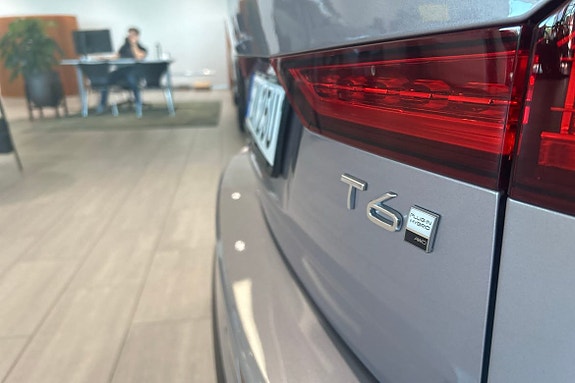 Volvo V60 15 of 30