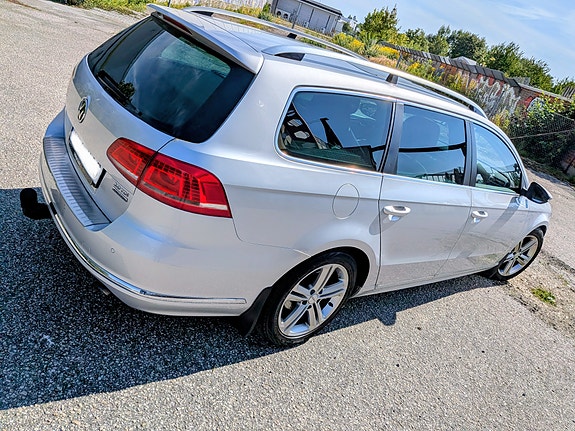 Volkswagen Passat 3 of 11