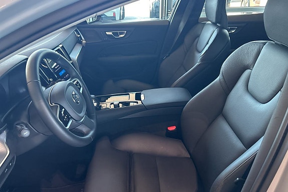 Volvo V60 22 of 30