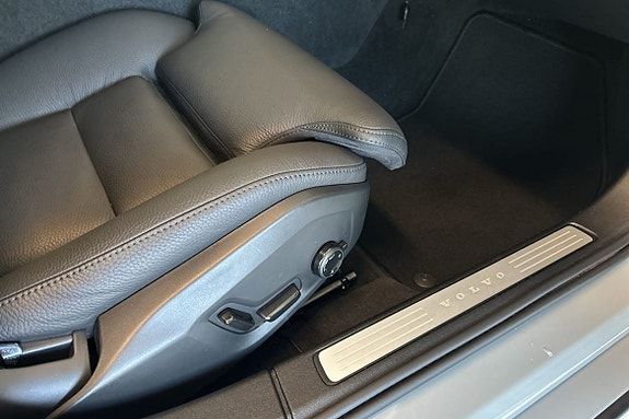 Volvo V60 12 of 30