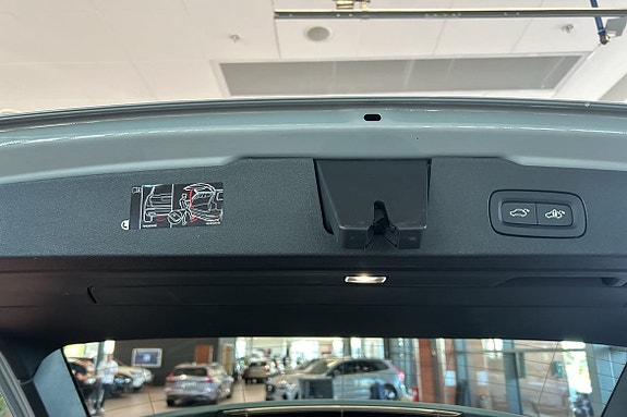 Volvo V60 17 of 30