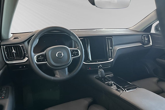 Volvo V60 9 of 30