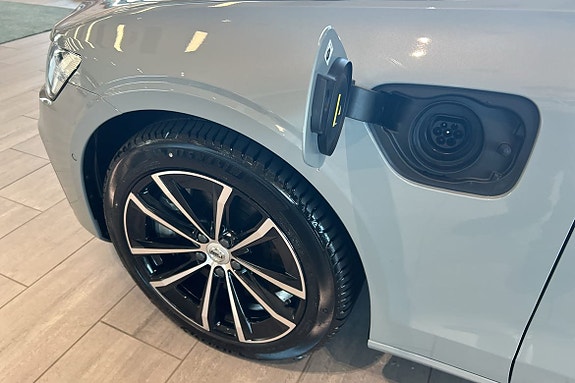 Volvo V60 18 of 30