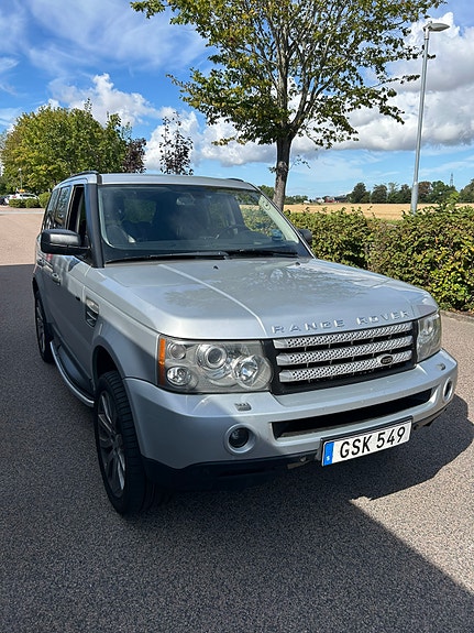 Land Rover Range Rover Sport 2 of 8