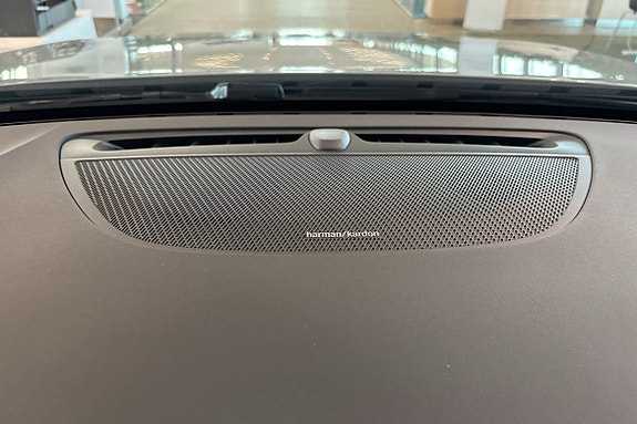 Volvo V60 23 of 30