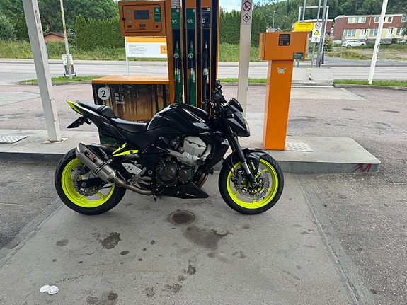 Kawasaki Z750 2 of 2