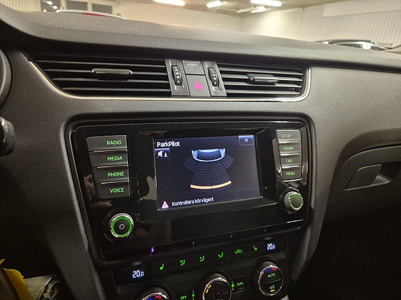 Skoda Octavia 14 of 17