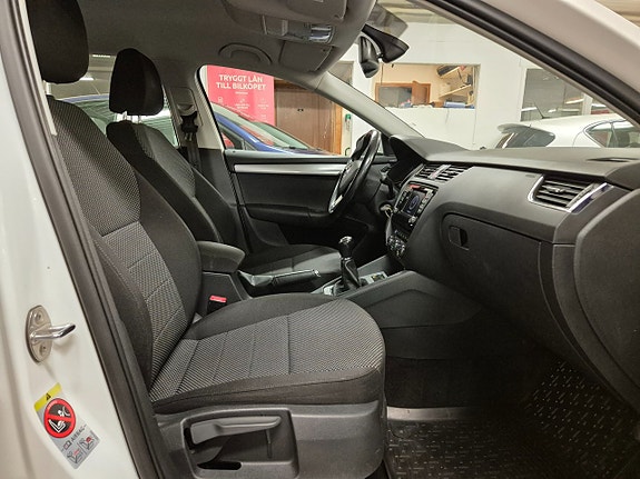Skoda Octavia 9 of 17