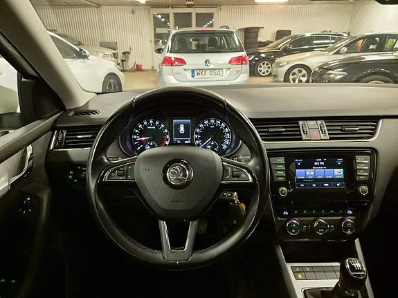 Skoda Octavia 16 of 17