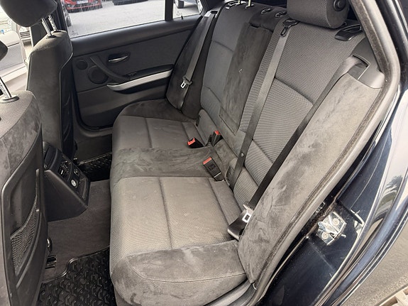 BMW 325d 11 of 12