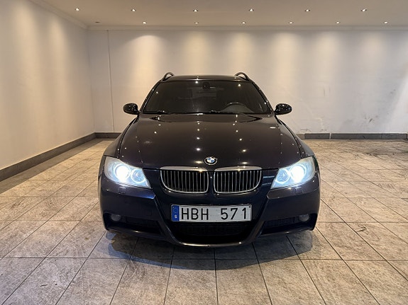 BMW 325d 7 of 12