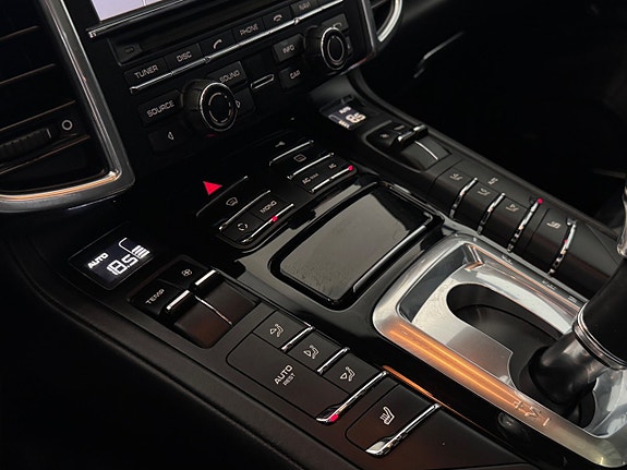 Porsche Cayenne S 23 of 28