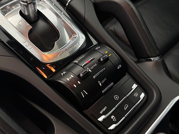 Porsche Cayenne S 24 of 28
