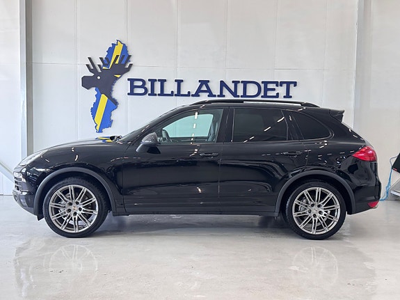 Porsche Cayenne S 3 of 28