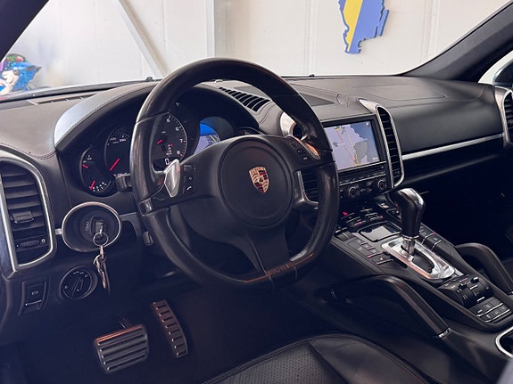 Porsche Cayenne S 20 of 28