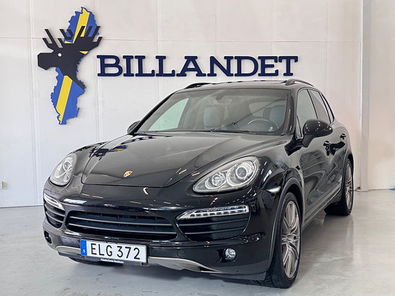 Porsche Cayenne S 2 of 28