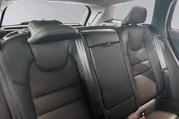 Volvo V60 13 of 19