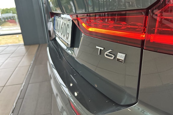 Volvo V60 9 of 19
