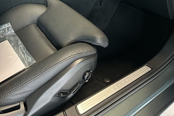 Volvo V60 12 of 30
