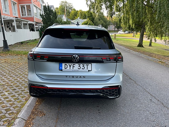 Volkswagen Tiguan 4 of 4