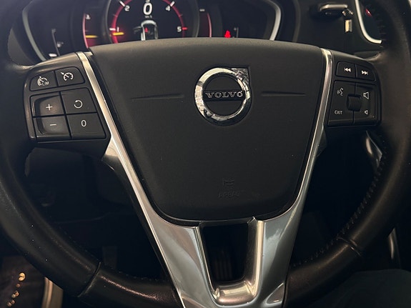 Volvo V40 23 of 24
