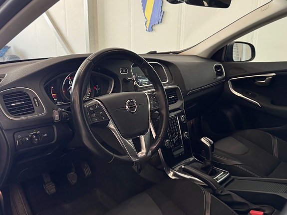 Volvo V40 10 of 24