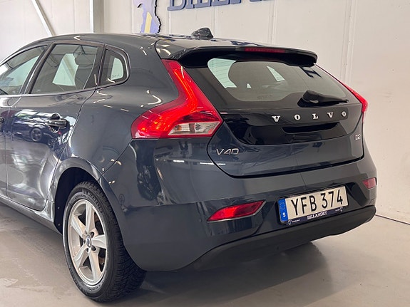 Volvo V40 6 of 24