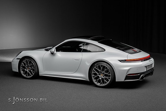 Porsche 911 7 of 25