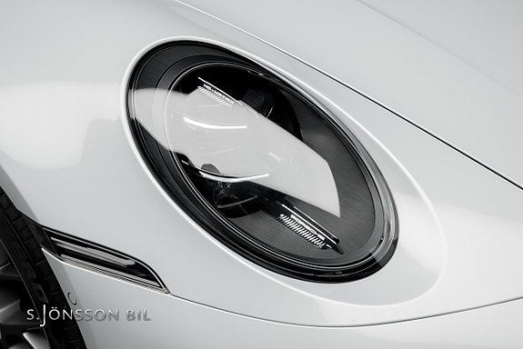 Porsche 911 12 of 25