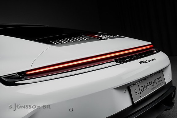Porsche 911 11 of 25