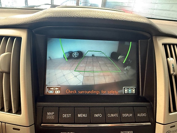 Lexus RX400h 11 of 16