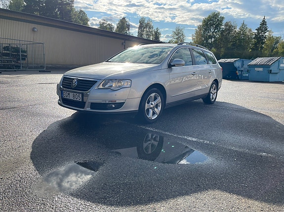 Volkswagen Passat 5 of 12