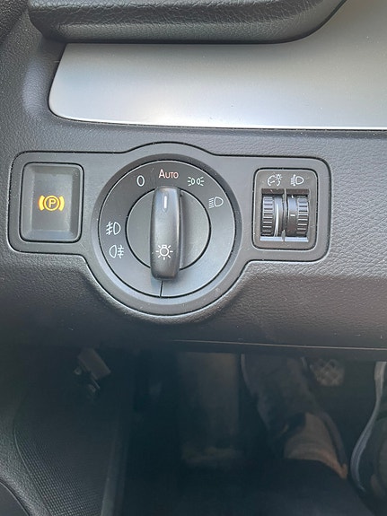 Volkswagen Passat 12 of 12