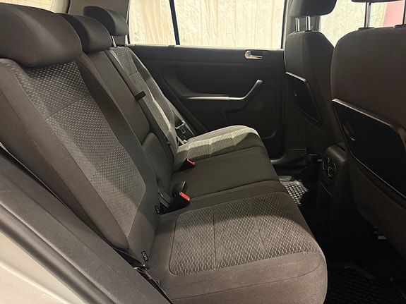 Volkswagen Golf Plus 11 of 12