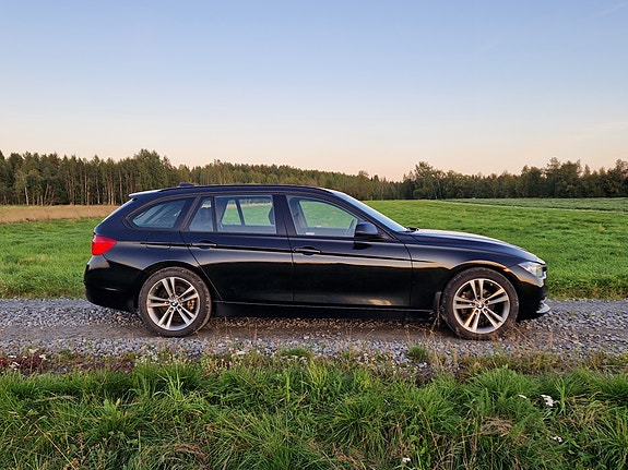 BMW 318d 4 of 11